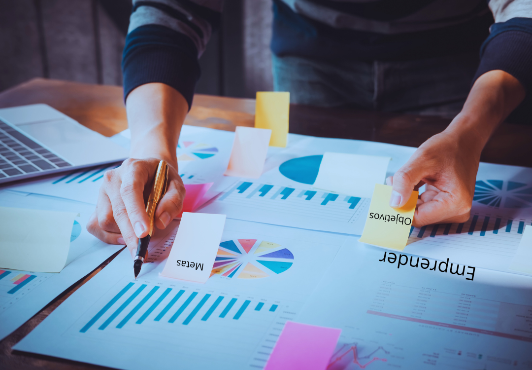 Guía para Emprender en la Era Digital: Tipos de Emprendimiento y Primeros Pasos